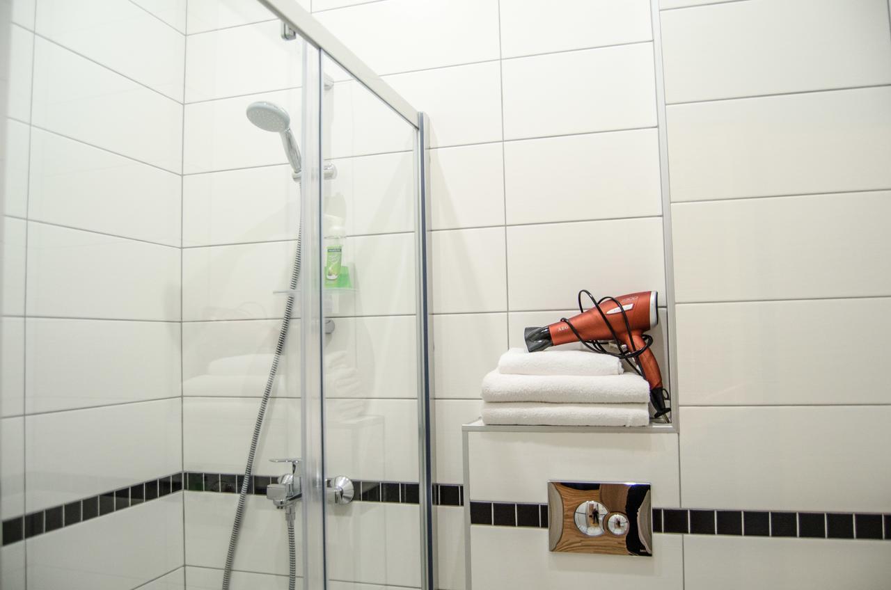 City Inn Riga Apartment, Barons Promenade With Parking Exterior photo